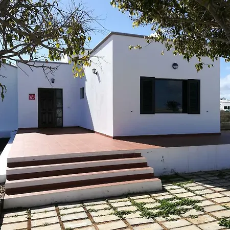 La Canada Nyaraló Tinajo