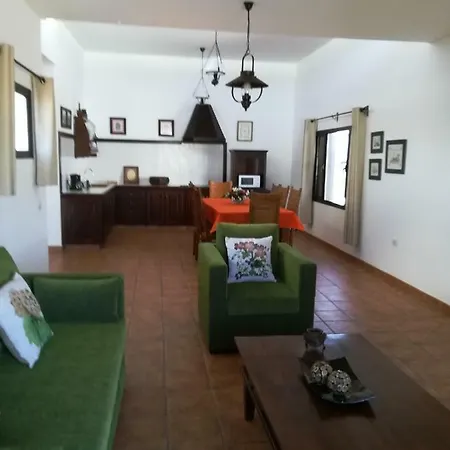 La Canada Nyaraló